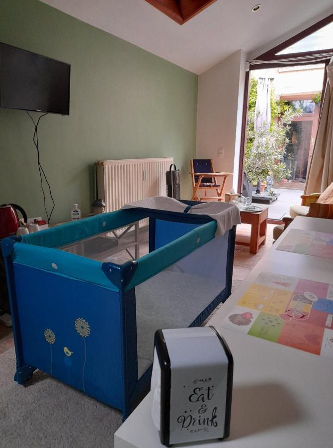 La Chambre Tomis Ath Luaran gambar