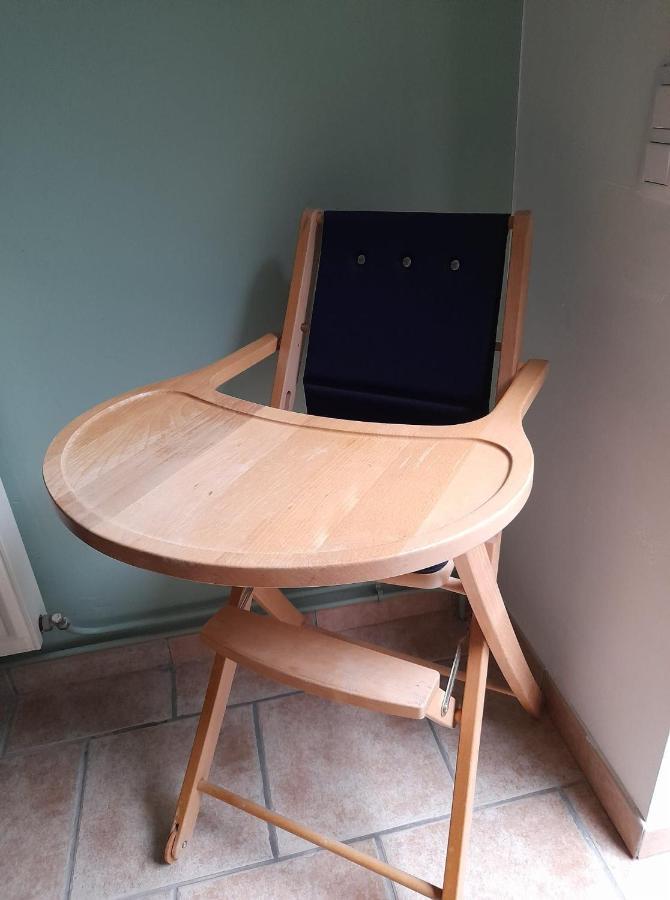 La Chambre Tomis Ath Luaran gambar