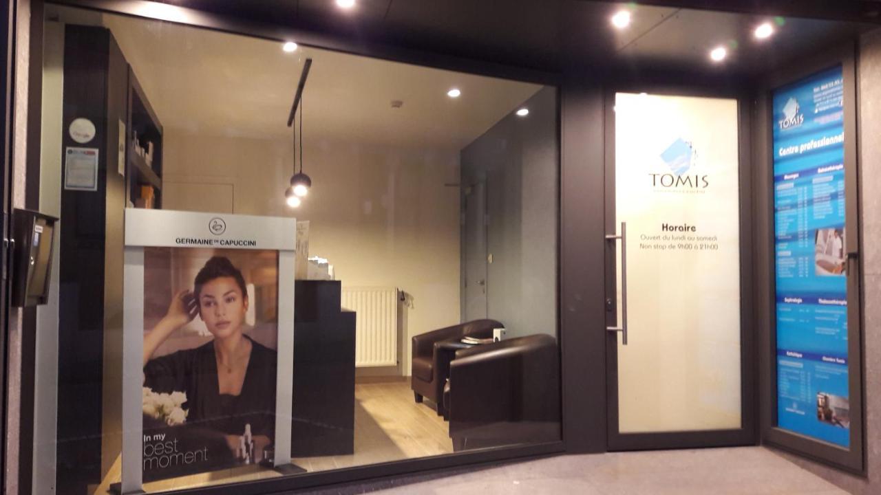 La Chambre Tomis Ath Luaran gambar